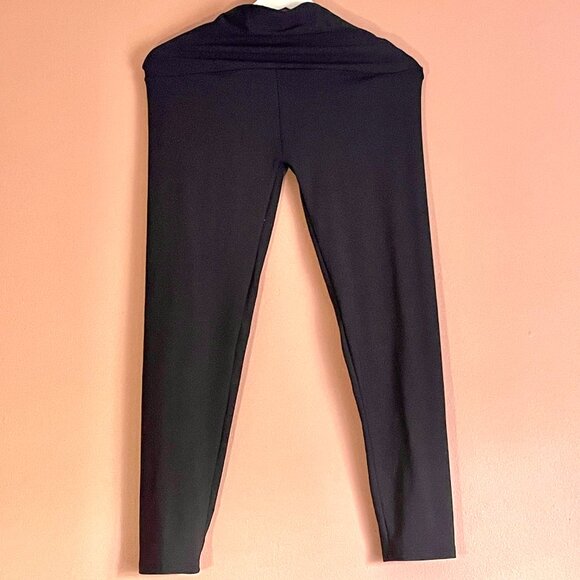 Leonisa - Sculpting Shaper Legging with Butt-Lifting Inner Short Size Large - Picture 9 of 9